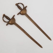 Schwert Charm Kriegsbeil Nr. 03 Bronze