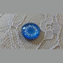 runder Glas-Cabochon 12mm Blume blau 038 