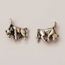 Sternzeichen Charm Stier Metall versilbert Nr. 01