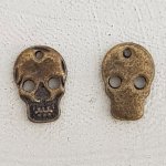 Totenkopf Charm Nr. 17