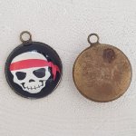 Totenkopf Charm Nr. 28