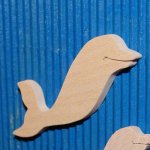 Delfinfigur 4.6 x 5 cm Holz zum Anmalen 3mm dick Verschönerung Scrapbooking