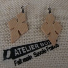 Ohrring Kreuz aus Esche ethischer Holzschmuck, Naturschmuck gewachst, handgefertigt