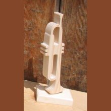 Holztrompete auf Sockel montiert, Musikdekoration, Geschenk für Musiker, Trompeter, handgefertigt