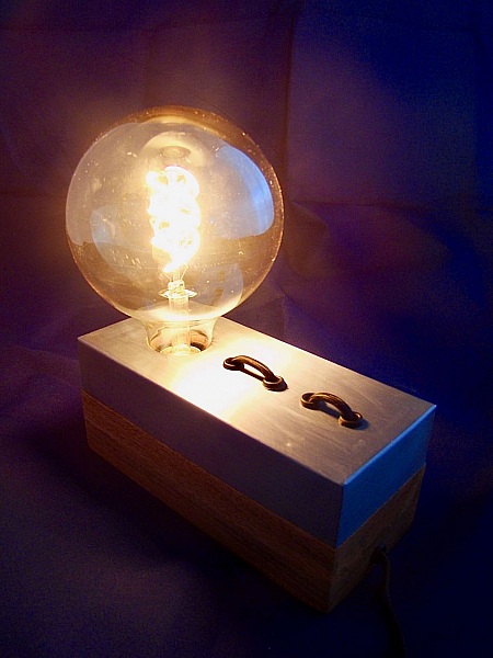 Lampe &eacute;pure d&eacute;sign de bureau