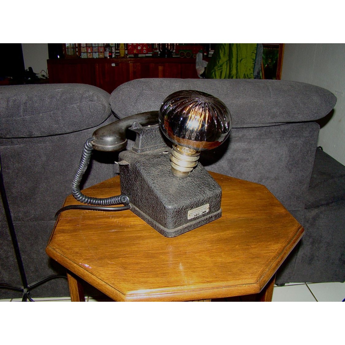 Retro-Steampunk-Telefonlampe