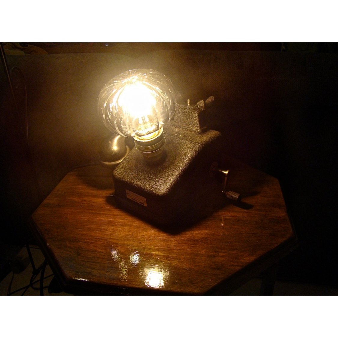 Retro-Steampunk-Telefonlampe