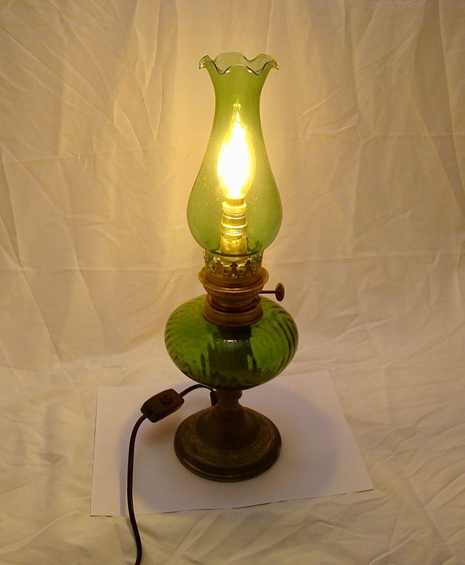 Petroleumlampe GREEN LANTERNE 