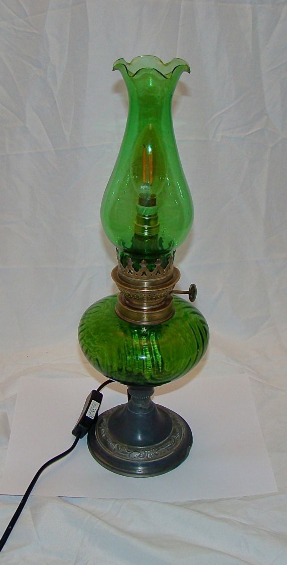 Petroleumlampe GREEN LANTERNE 