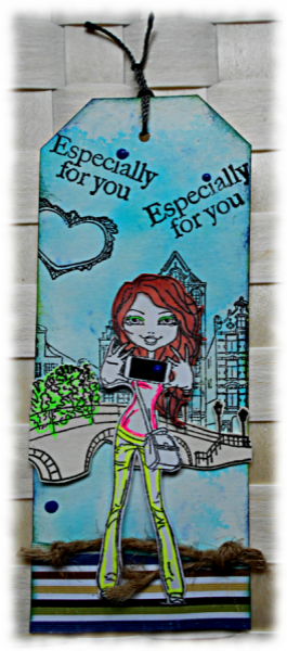 Litt&eacute;rature et marque-pages pour adolescent fa&ccedil;on mixed medias bleu vert noir sc&egrave;ne sur les quais