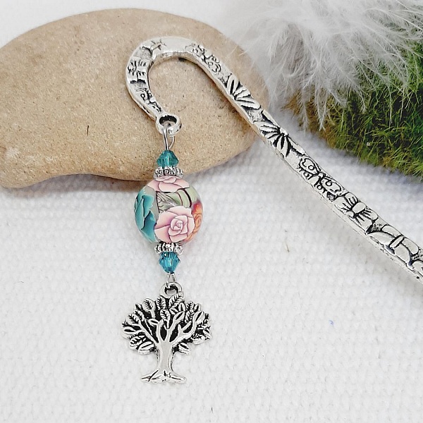 marque page argent&eacute; avec signet uni et pendentif symbole arbre de vie et une perle gris blanc