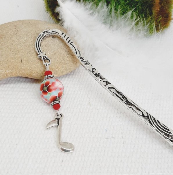 Lesezeichen mit Thema Musiknote silber und wundersch&ouml;nes handgemachtes Fell mit Mohnblumenmuster