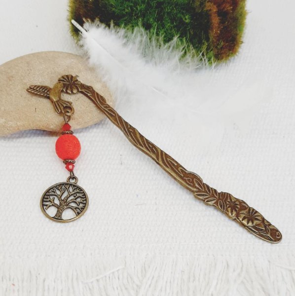 brand page Lebensbaum-Anh&auml;nger bronzefarben zum Parsonnieren mit roter Perle handgefertigt 