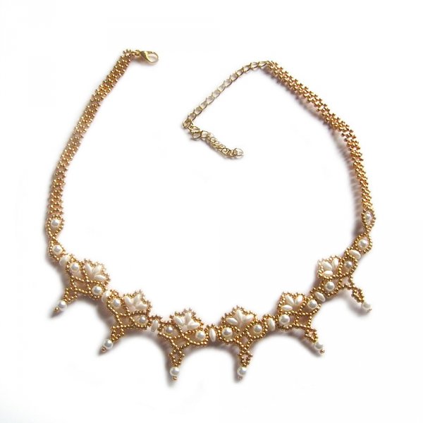 wei&szlig;e und goldene Perlen Ohrringe Abend Hochzeit Zeremonie vergoldet