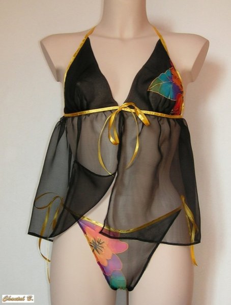 lingerie Set Negligé Caelia Chiffon schwarz und String Blume multicolor