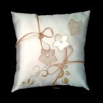 Ringkissen Elfenbein Arabesken Gold Blumen Satin und Organza