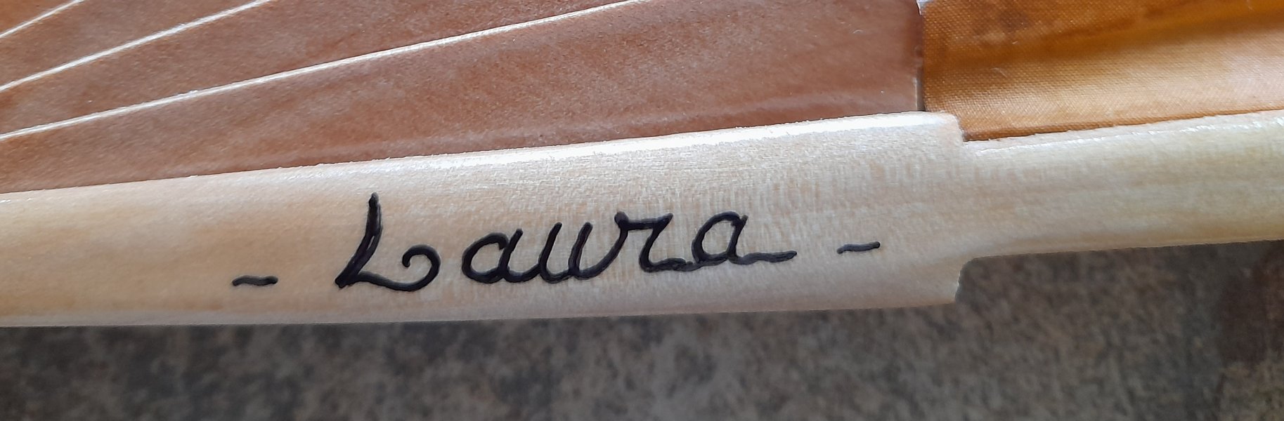 Handgezeichneter und handbemalter F&auml;cher aus Baumwolle "AGRA".