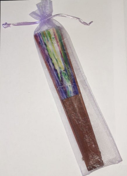 Handgezeichneter und handbemalter Satinf&auml;cher "Aurora".