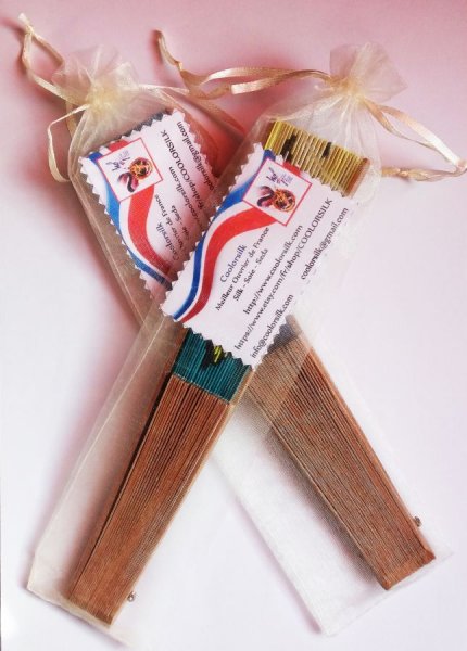 Unisex-F&auml;cher aus handbemalter Baumwolle. "Reiter" 19cm