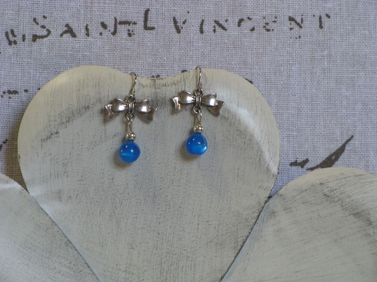 Boucles d'Oreilles bleu, création unique