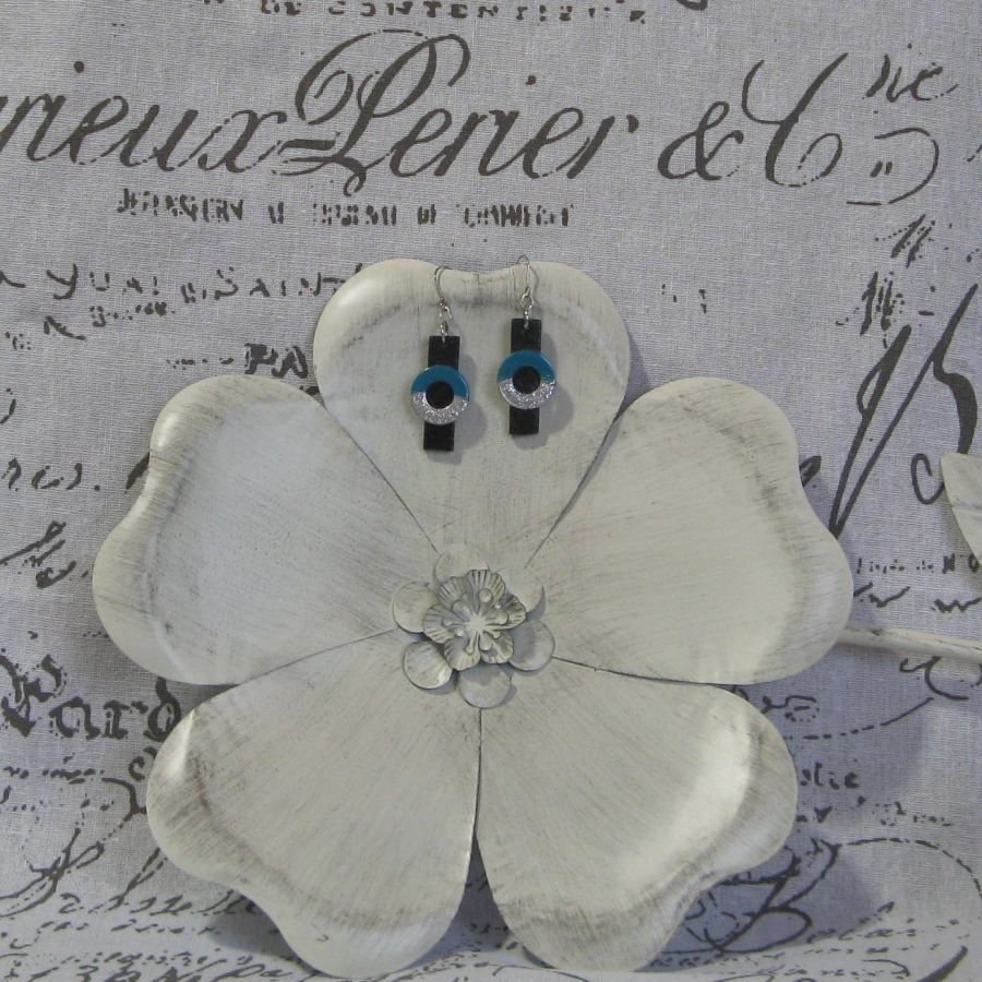 Boucles d'oreilles Moderne en Ardoise et Métal Emaillé  Bleu et Argent, Création Unique