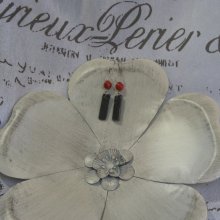 Lange Damenohrringe aus Schiefer und Perlen, Einzelstück