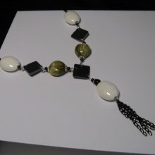 collier long en céramique et ardoise sur chaine noire