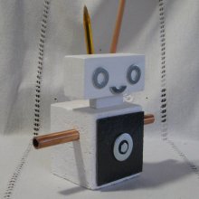 Stiftehalter Robot aus Holz und Schiefer, Einzigartige und originelle Kreation