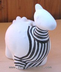 Dinosaurier als Zebra verkleidet