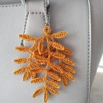 Taschenschmuck - Blätter - Senf