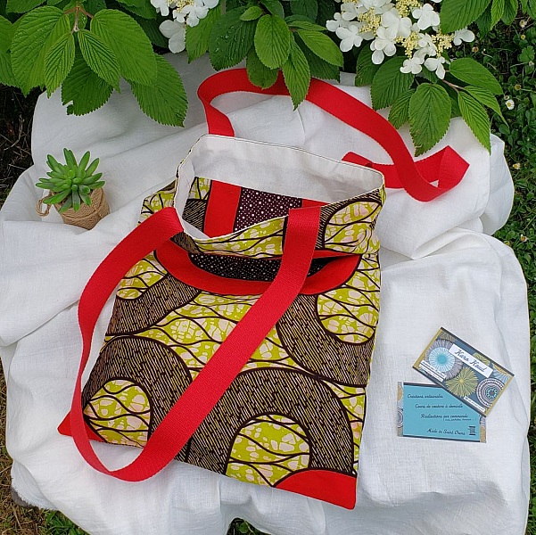 Sac &agrave; bandouli&egrave;re en coton wax