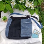 Sac à bandoulière en jean recyclé bleu et noir