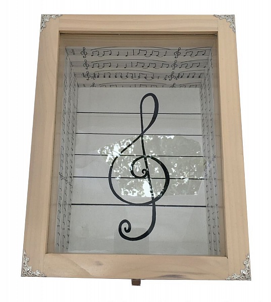 Boite en bois inclin&eacute;e et son couvercle en verre. Model : cl&eacute; musicale