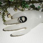 Cabochon-Ring mit Glasdom schwarz beige