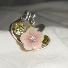 Origineller Ring aus 925er Silber mit rosa Blume und Swarovski-Kristall