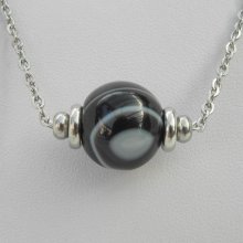 Solitärhalskette mit marmoriertem schwarzem Achatstein und Perlen aus rostfreiem Stahl
