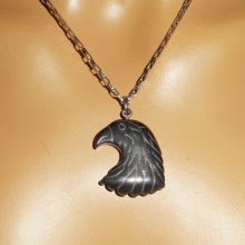 Adler-Halskette aus Hämatitstein an einer Kette aus rostfreiem Stahl
