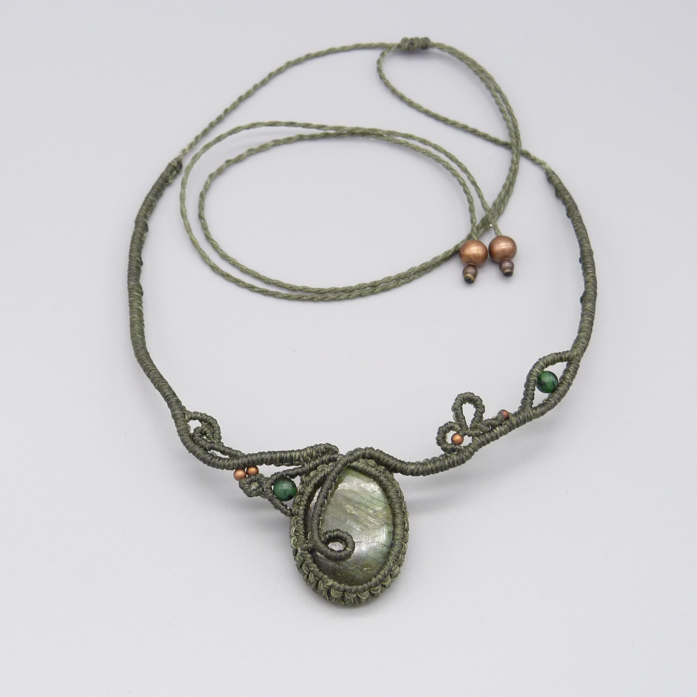 Commande personnalisée sur demande  : collier avec une labradorite