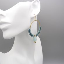 Paire de boucles d'oreilles créoles vert menthe à l'eau/bleu canard en micro-macramé