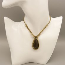 Vergoldete Mikro-Makramee-Halskette mit einem vergoldeten Obsidian 