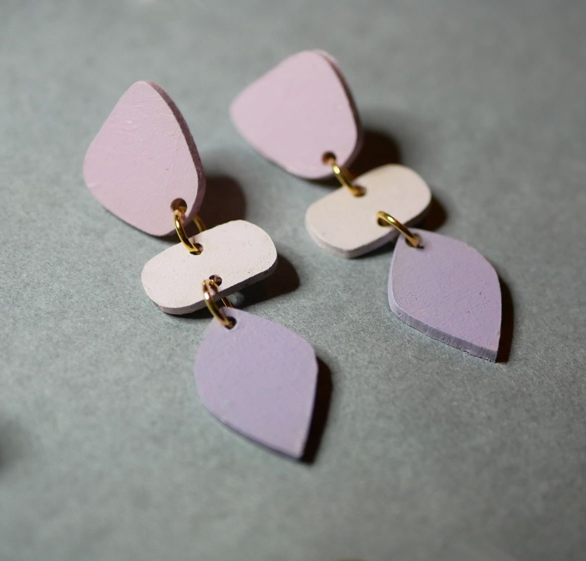 Boucles d'oreilles en bois pastel en 3 parties