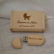 Usb-Stick 32 GB 2.0 in personalisierter Box aus hellem Ahornholz