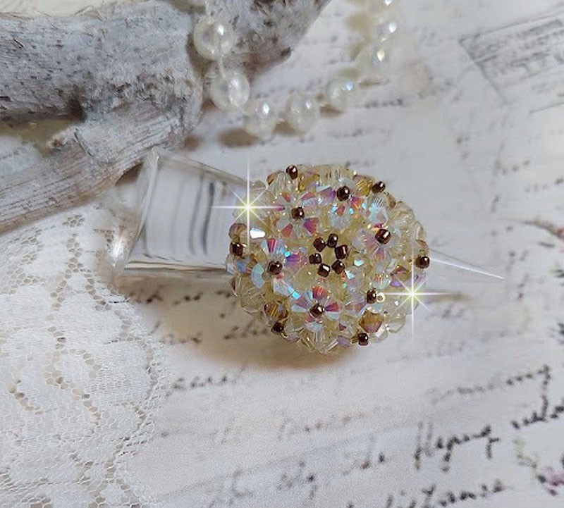 Aurora-Ring mit Facetten und Kreiseln aus Swarovski-Kristall