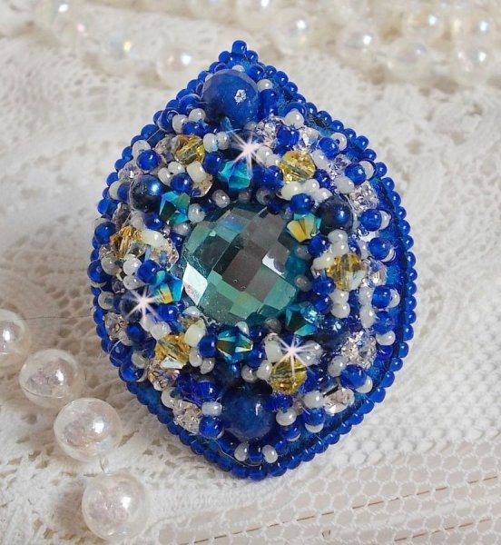 Blue Palace Ring, ein authentisches Design mit blauen Rocailles-Perlen und Swarovski-Kristallen