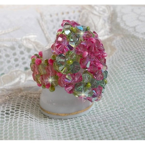 Miss Lady Ring mit Facetten und Kreiseln aus Swarovski-Kristall