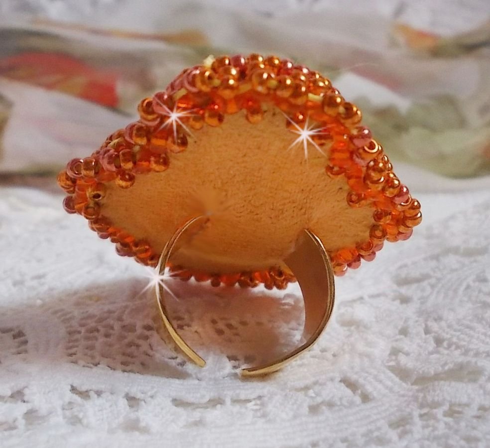 Rumba Ring bestickt mit einem schönen orangefarbenen Swarovski-Kristall, Facetten und Rocailles Miyuki