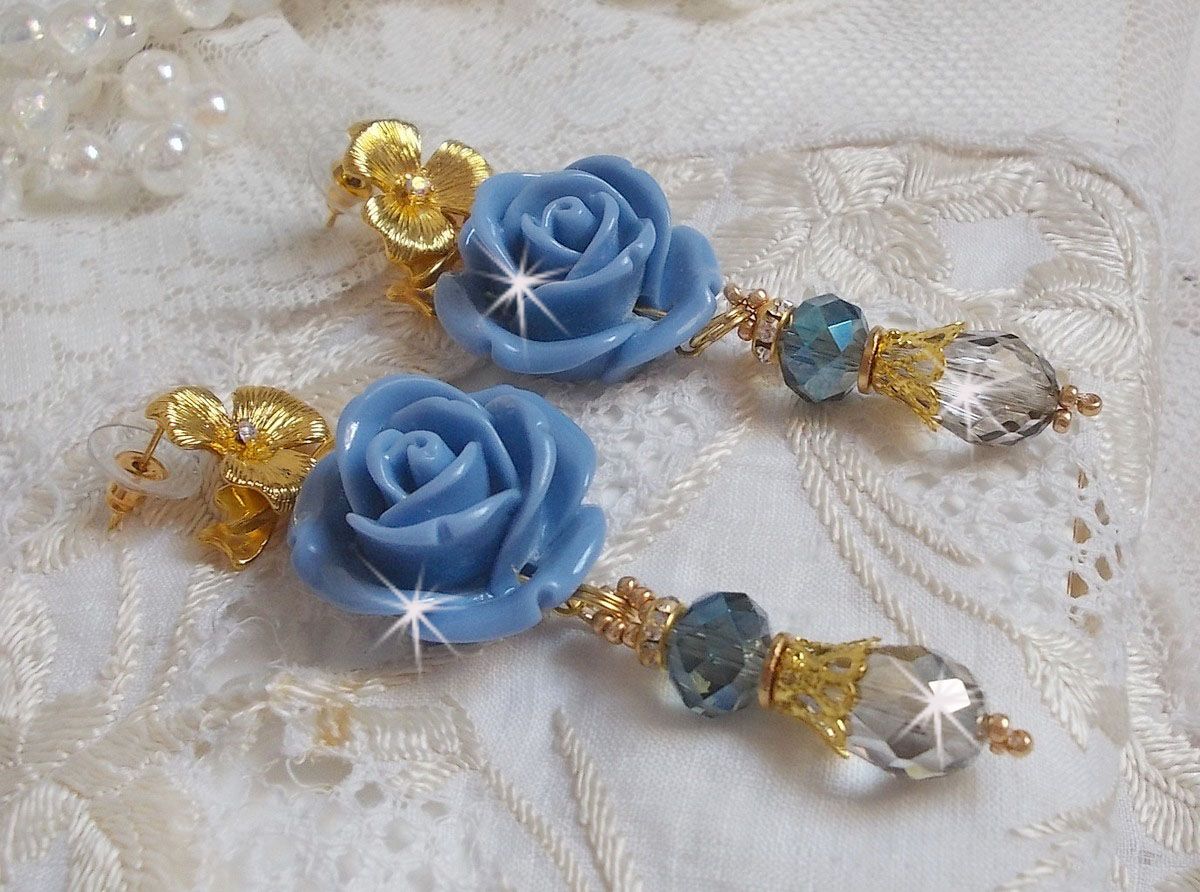 BO Bell'issim Rose Blau Barbeau mit Swarovski-Kristallen und böhmischem Kristall kreiert