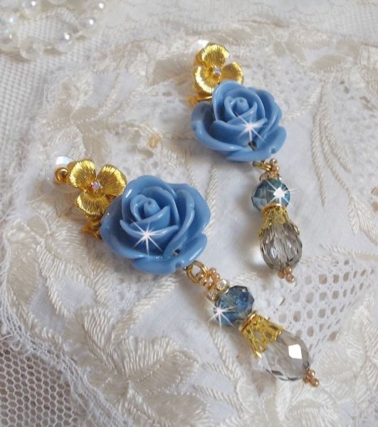 BO Bell'issim Rose Blau Barbeau mit Swarovski-Kristallen und b&ouml;hmischem Kristall kreiert