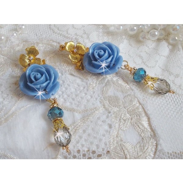 BO Bell'issim Rose Blau Barbeau mit Swarovski-Kristallen und b&ouml;hmischem Kristall kreiert