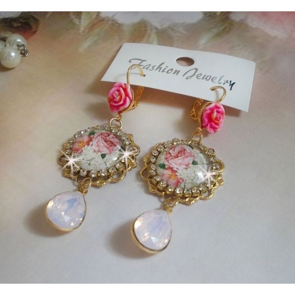 BO Bouquet Valentine kreiert mit Glas-Cabochons Rosenbouquet, Harz Cabochons und Swarovski-Kristallen 